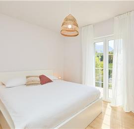 4 Bedroom villa with pool in Mlini, Sleeps 8